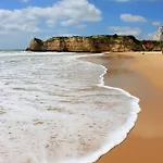 Διαμέρισμα Rocha Tower 6c